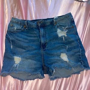 Denizen By Levis Ripped Demin Shorts Size 3